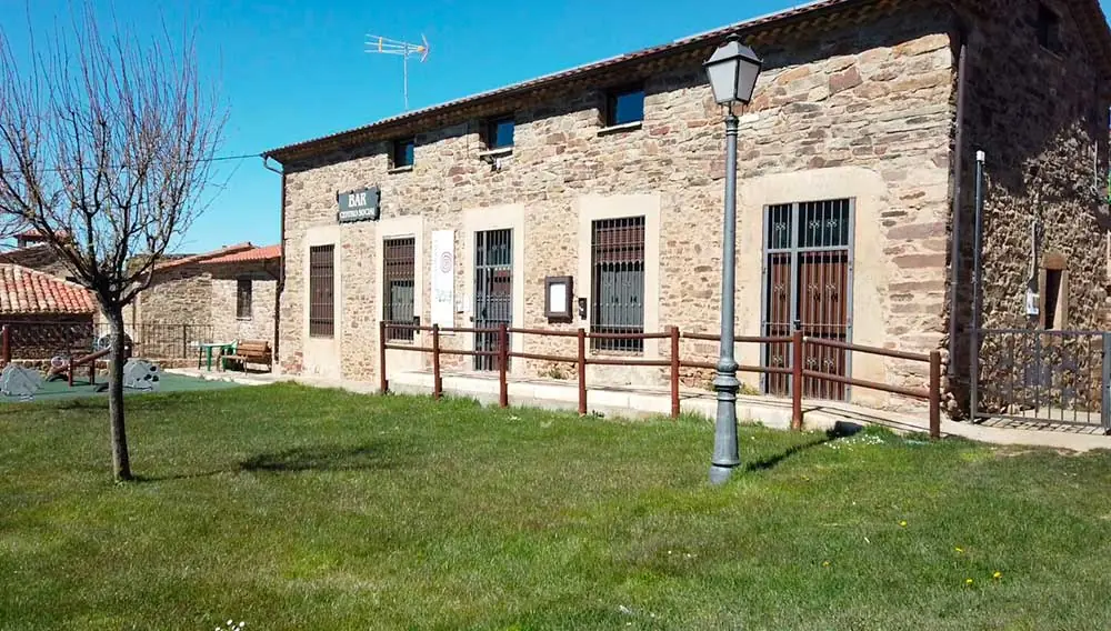 Fachada Centro Interpretacion Castros y Pelendones