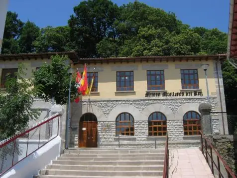 Fachada Museo Monteros del Rey