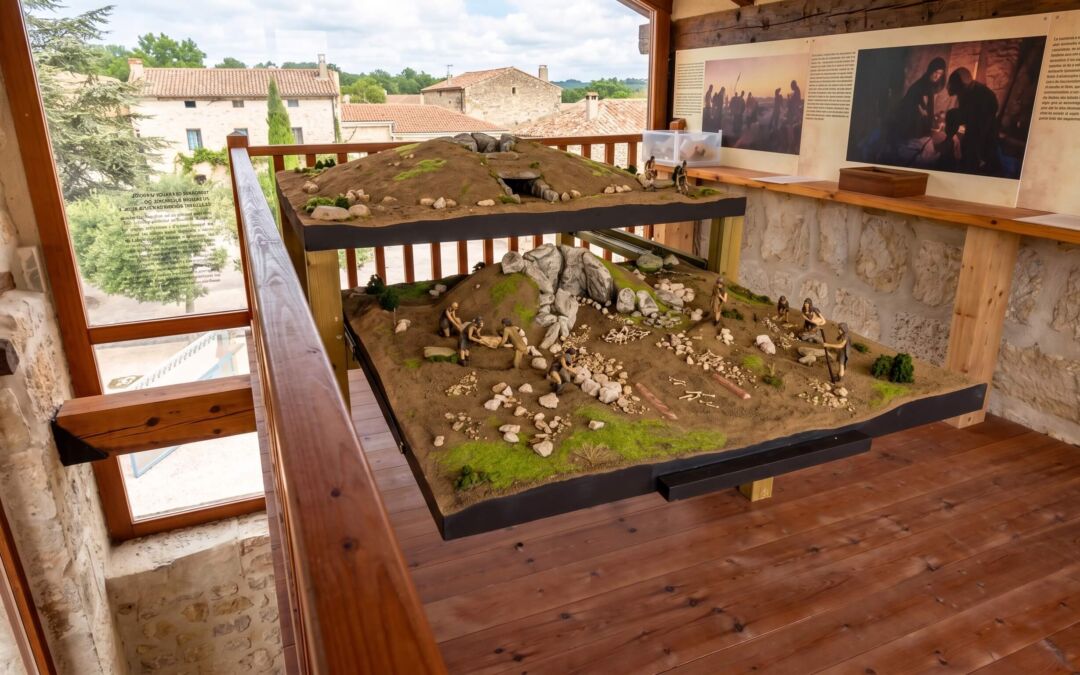 Torre Museo del Dolmen El Pendón en Reinoso