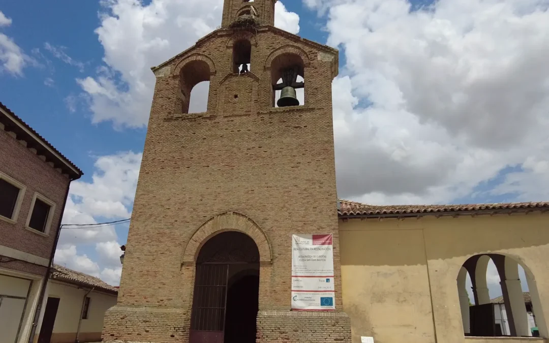 Iglesia de San Juan Bautista en Villalón de Campos