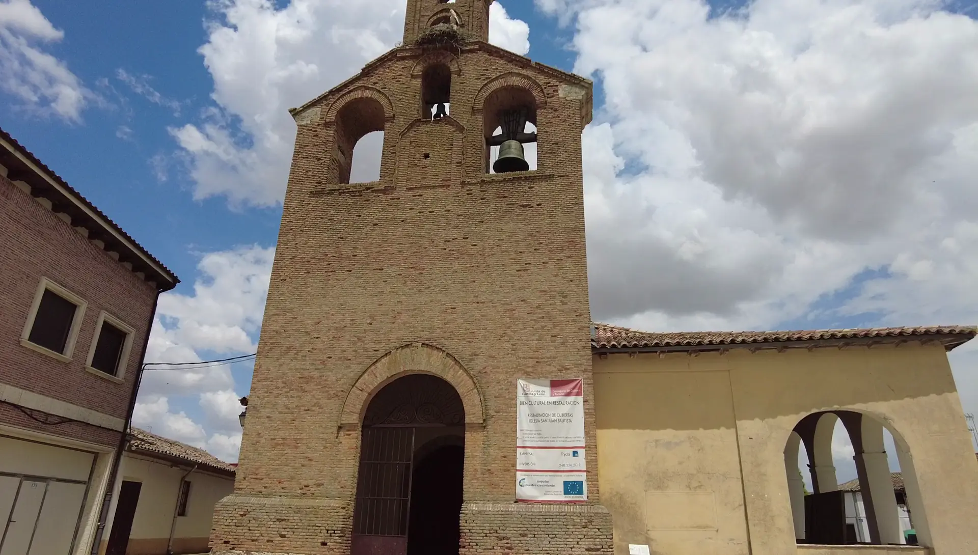 Iglesia de San Juan Bautista En Villalón de Campos