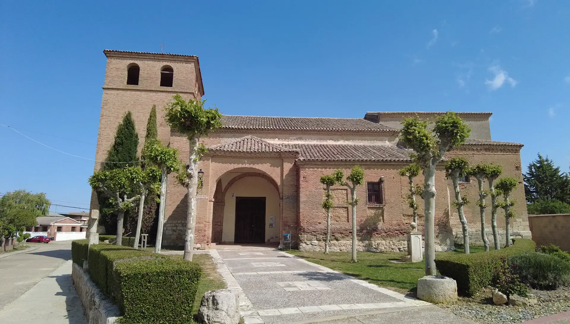 Fachada Iglesia de San Justo y Pastor Fachada Iglesia de San Justo y Pastor